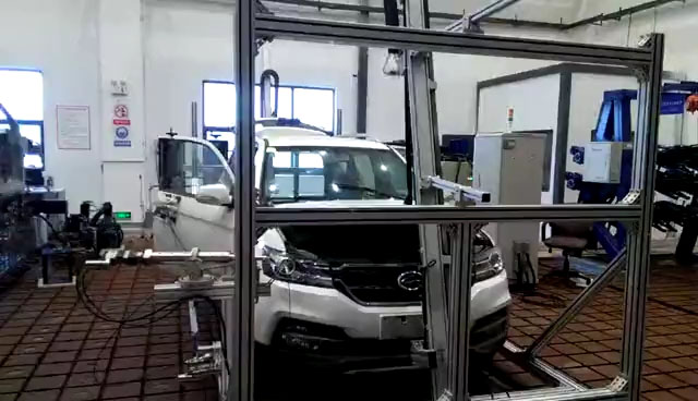汽車四門兩蓋測試.jpg